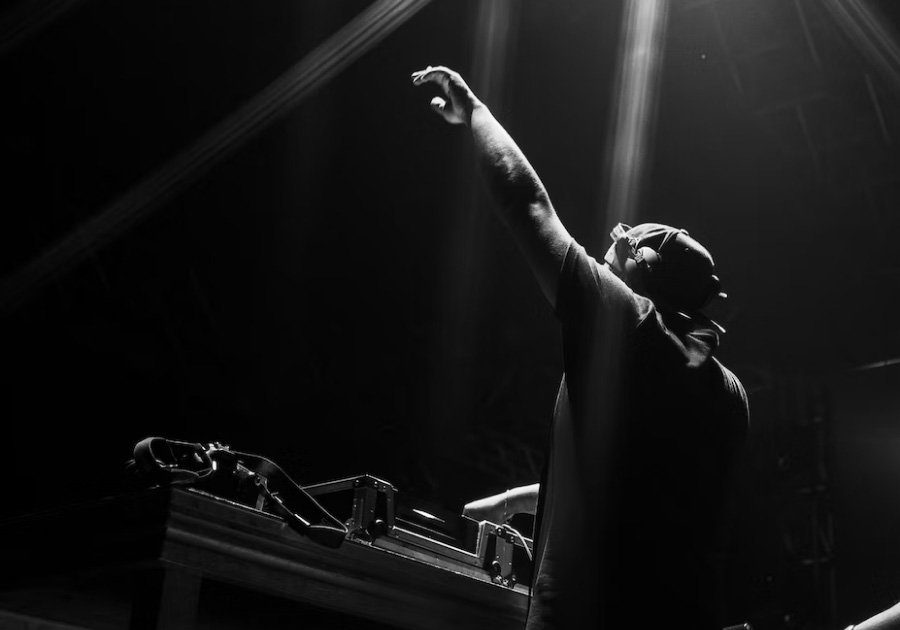 The Highest-Grossing DJs of 2025–26: The Business of the Modern Headliner